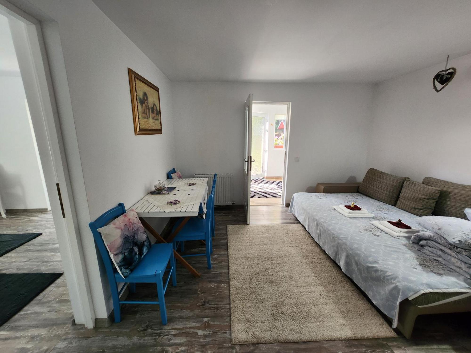 Отель Casa Turta Dulce Буштени Номер фото